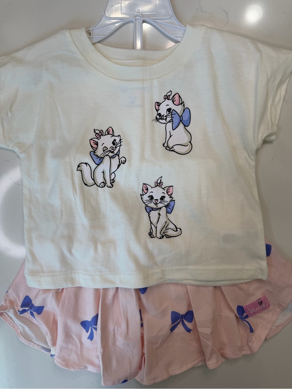 Disney Aristocats Marie Girls 4T 2 Piece Shirt Bow Shorts Set